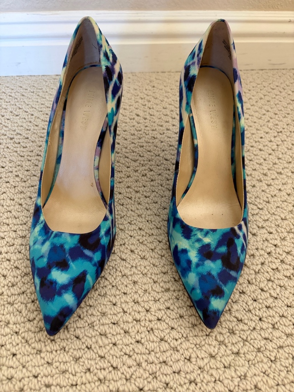 Nine West Pointed Toe Blue Animal Print Pumps